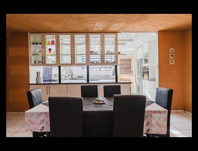 5 BEDROOM HOUSE FOR SALE IN ORMONDE